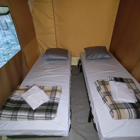 Camping Onlycamp Le Petit Bocage Les Essarts  Esterno foto